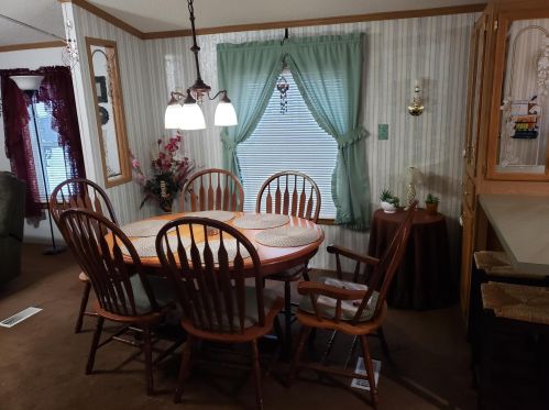10 Emerald Ridge Rd, Newport, NH 03773 exterior