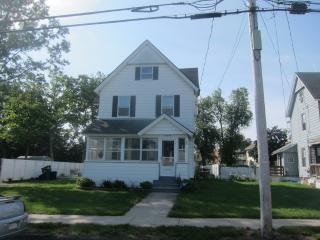 61 Lemuel Ave, Chicopee, MA 01013 exterior