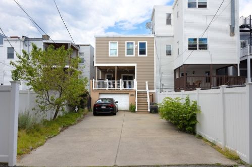 741 5Th St, Boston, MA 02127 exterior