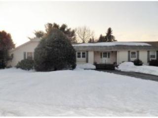 16 William Cir, Stratham, NH 03885 exterior