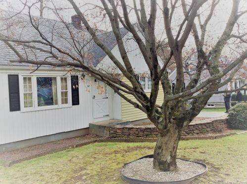 51 Jones Dr, New Britain, CT 06053 exterior