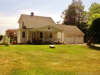 61 Timber Hill Rd, Cromwell, CT 06416 exterior