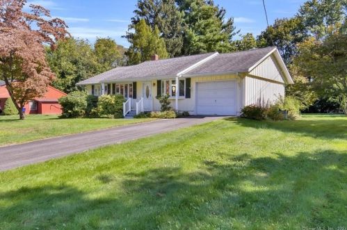 52 Glendale Ave, Middletown, CT 06457 exterior