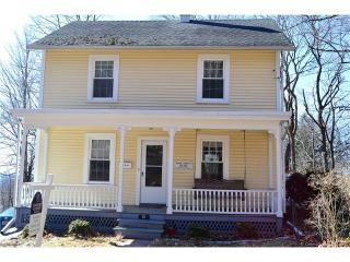 21 Chestnut St, Vernon, CT 06066 exterior