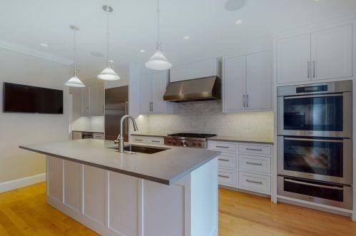 129 Newton St, Roxbury-Xing, MA 02118 exterior