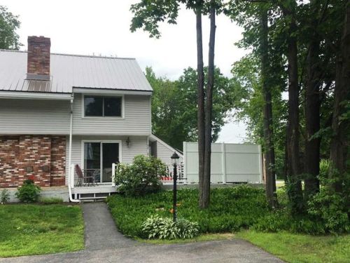 7 Meadow St, Laconia, NH 03246 exterior