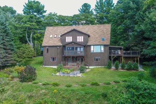 122 Athol Rd, Royalston, MA 01331 exterior