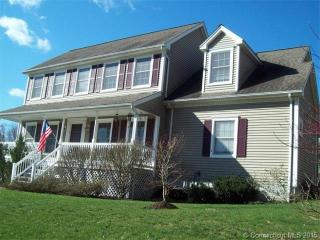 1 Castlewood Dr, Upper Stepney, CT 06468 exterior