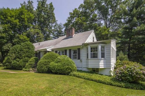 44 Hickory Dr, Greenwich, CT 06831 exterior