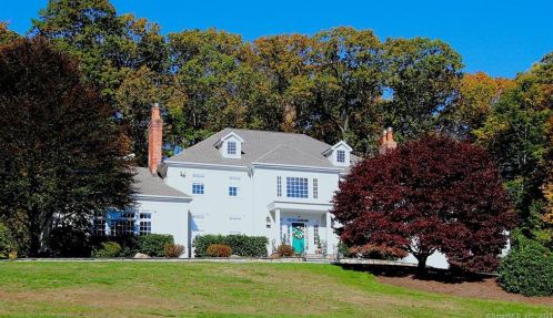15 Riverside Ln, Bridgeport, CT 06612 exterior