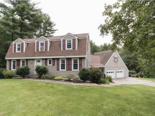 23 Sherry Ln, Hampstead, NH 03841 exterior