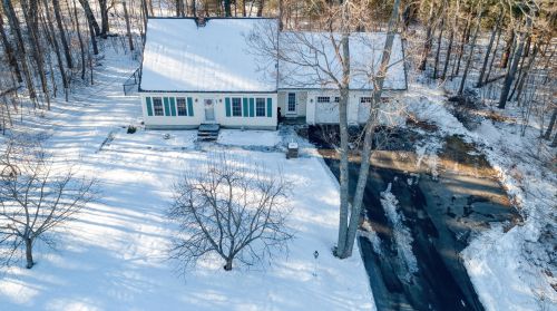 36 Roberts Hill Rd, Pejepscot, ME 04086 exterior