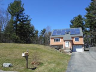 5 Julie Ln, Hudson, NH 03051 exterior