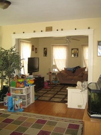 96 Stanton St, Worcester, MA 01605 exterior
