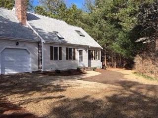 32 Bob White Cir, Osterville, MA 02655 exterior