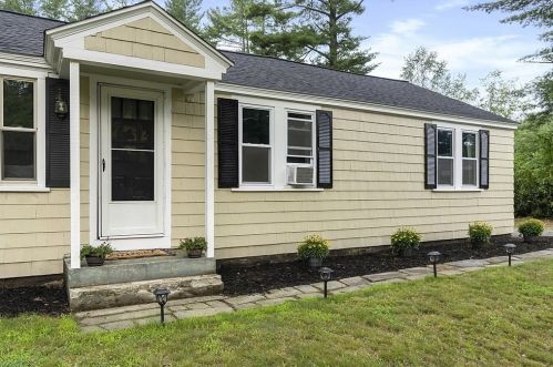 25 Warren Rd, Townsend, MA 01469 exterior