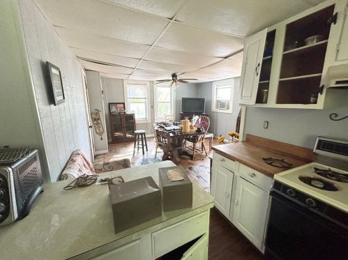 29 Zennon St, Burrillville, RI 02839 exterior