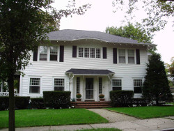 4 Windermere Rd, Newton, MA 02466 exterior