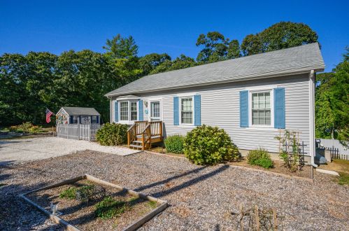 55 Surrey Dr, Eastham, MA 02642 exterior