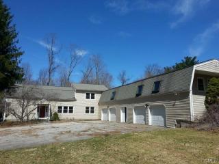40 Bloomer Rd, Ridgefield, CT 06877 exterior
