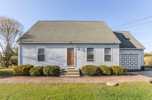 11 Blue Sky Dr, Westerly, RI 02891 exterior