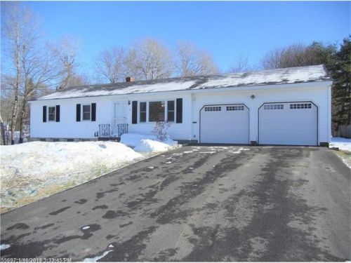 11 Nottingham Way, Brewer, ME 04412 exterior
