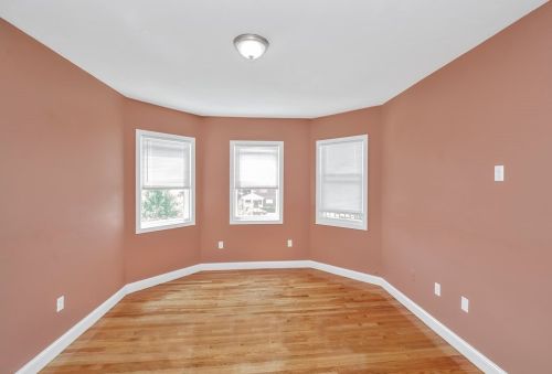 15 Kenberma Rd, Boston, MA 02124 exterior