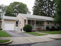 20 Manhattan Ter, Newton, MA 02465 exterior