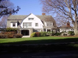 363 Waverley Ave, Newton, MA 02458 exterior