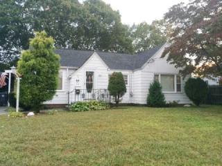 30 Parade Rd, Warwick, RI 02886 exterior