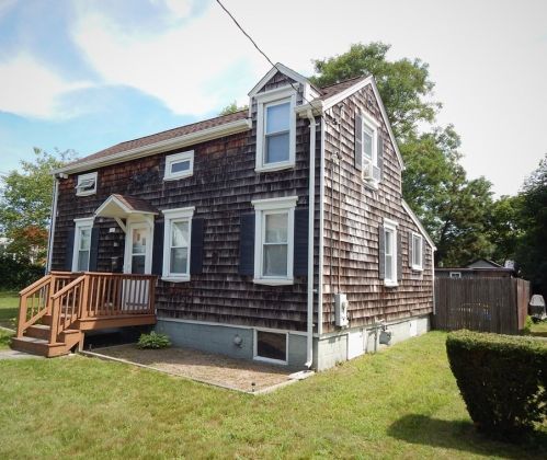 156 Maywood St, New Bedford, MA 02745 exterior