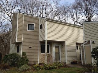 7 Promontory Dr, Cheshire, CT 06410 exterior