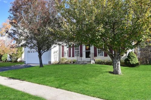 56 Greenview Ter, Middletown, CT 06457 exterior
