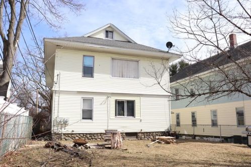 12 Flagg St, Worcester, MA 01602 exterior