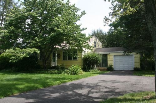 100 Warrenville Rd, North Windham, CT 06250 exterior