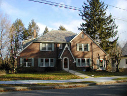 163 Dorset Rd, Newton, MA 02468 exterior