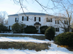 6 Brush Hill Rd, Newton, MA 02461 exterior