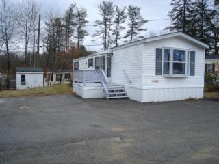 4 Holly Ln, Lee, NH 03861 exterior