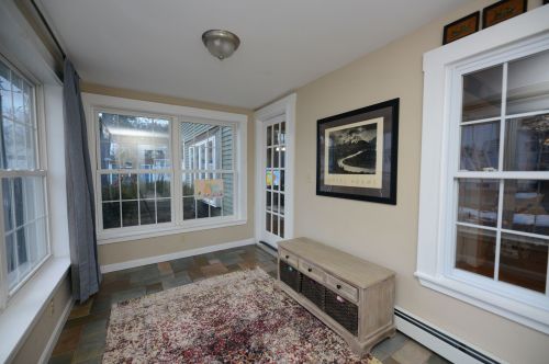 10 Roby Rd, Nashua, NH 03064 exterior