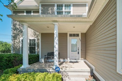 795 Pine St, Middletown, CT 06457 exterior