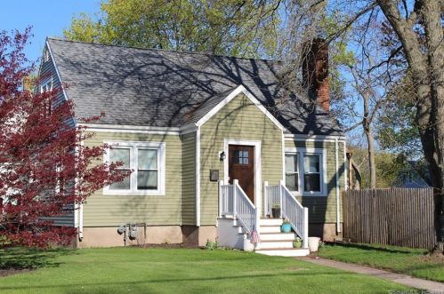 137 Campfield Rd, Manchester, CT 06040 exterior