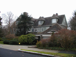 196 Windsor Rd, Newton, MA 02468 exterior