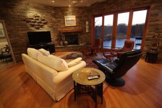 46 Shank Painter Rd, Provincetown, MA 02657 exterior
