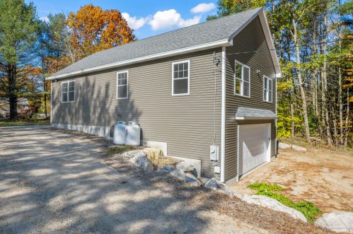 2 Dutton Hill Rd, Gray, ME 04039 exterior