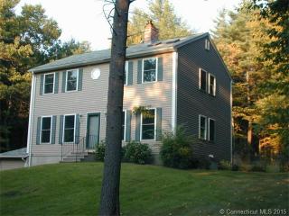 786 Squaw Rock Rd, Moosup, CT 06354 exterior