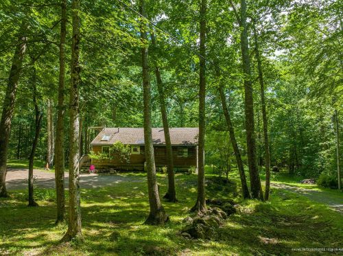 12 Russ Rd, Camden, ME 04843 exterior