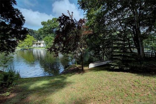 145 Cottage Rd, Enfield, CT 06082 exterior