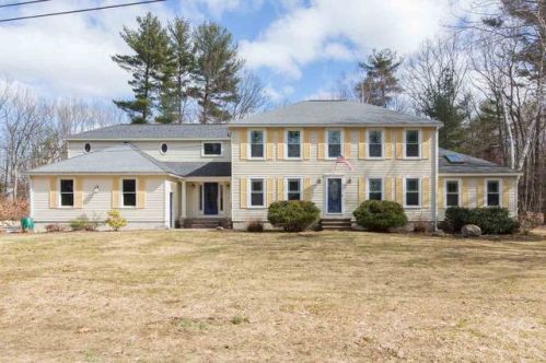 9 Proctor Dr, Hampstead, NH 03841 exterior