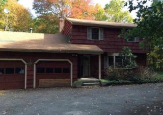 117 Dickinson Dr, Huntington, CT 06484 exterior