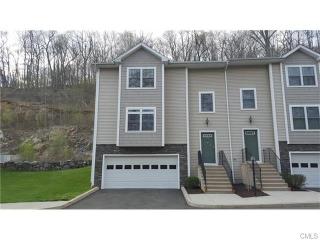 63 Stetson Pl, Danbury, CT 06811 exterior